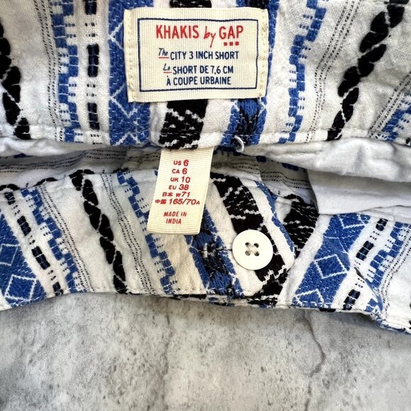 Khakis by Gap‎ The City 3 Inch Shorts Womens Sz 6 Blue White Aztec Woven - Picture 3 of 6